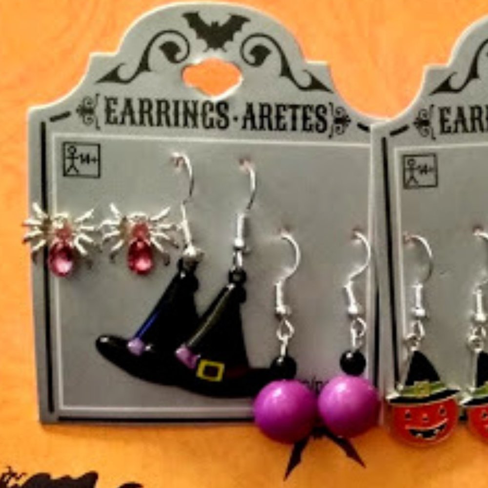 HAUNT COUTURE HALLOWEEN 6pc LOT PUMPKIN/WITCH HAT/WITCH BOOTS/SPIDER EARRINGS - Picture 3 of 9